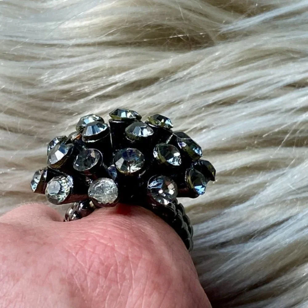 🟣 (2/$20) - Gorgeous Black tone with gems Statement Stretch Ring - One Size